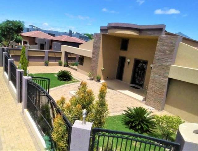 3 BEDROOM HOUSE FOR SALE IN MEYERSDAL